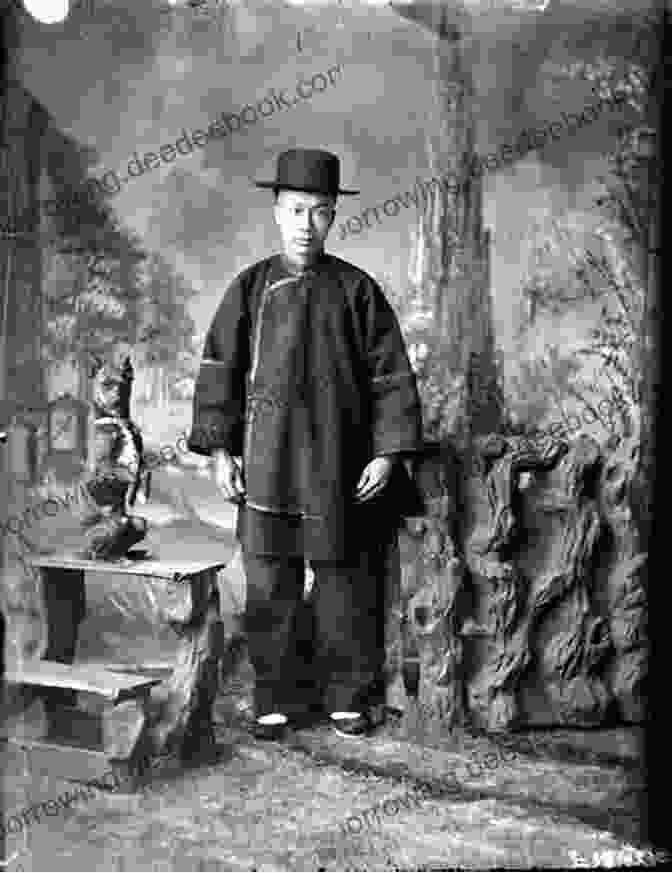 Wang Ke, A Chinese American Man Torn Between His Chinese Roots And His American Aspirations Waiting (Vintage International) Ha Jin
